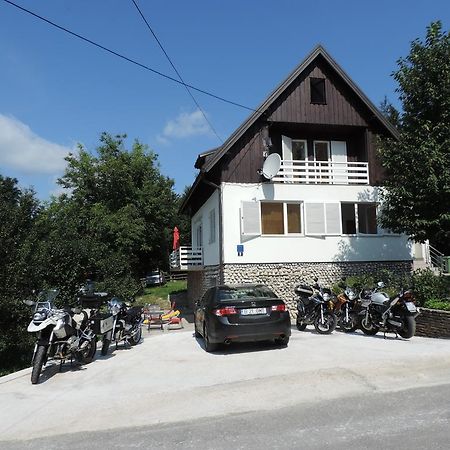 Guesthouse Nikola พลิตวิชกา เยเซรา ภายนอก รูปภาพ